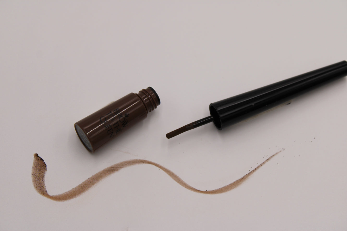 Perfect Brow Dip Liner